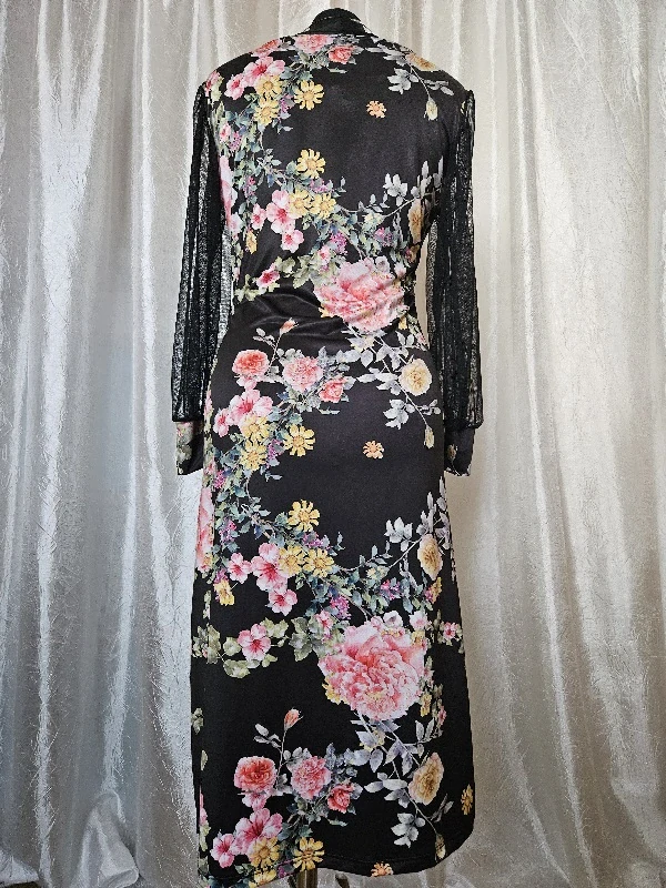 Šaty s širšími rukávy 