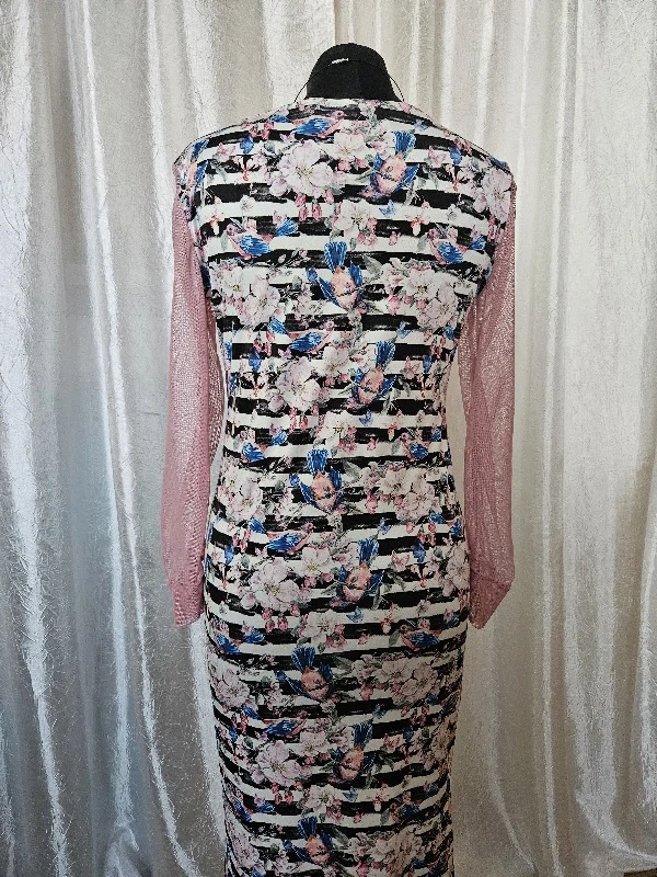 Šaty s širšími rukávy